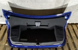 Крышка багажника для Audi A4 2008 года на фотографиях