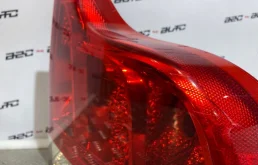 Фонарь правый для Volvo S60 2004 года на фотографиях