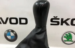 Ручка МКПП для Skoda Octavia 2009 года на фотографиях