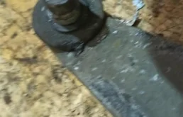 Рычаг передний правый нижний для Opel Astra 2014 года на фотографиях