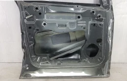 Дверь передняя левая для Ford Kuga 2019 года на фотографиях