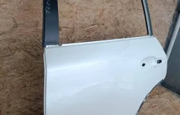 Дверь задняя левая для Toyota Land Cruiser 2008 года на фотографиях