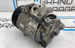 Компрессор кондиционера для Mercedes-Benz C class 2005 года на фотографиях