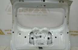 Дверь багажника для Renault Duster 2018 года на фотографиях