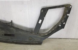 Замок капота для BMW 5er 2015 года на фотографиях