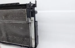 Кассета радиаторов для Toyota RAV4 2018 года на фотографиях