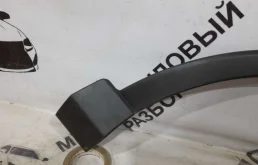 Расширитель арок передний правый для Toyota RAV4 2014 года на фотографиях