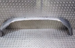 Накладка заднего бампера для Toyota RAV4 2015 года на фотографиях