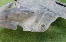 Подкрылок передний левый для BMW 3er 2018 года на фотографиях