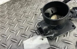 Дроссельная заслонка для Ford Focus 2000 года на фотографиях