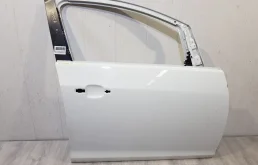 Дверь передняя правая для Opel Astra 2015 года на фотографиях