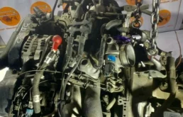 Двигатель для Subaru Legacy 1996 года на фотографиях