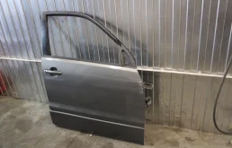 Дверь задняя правая для Suzuki Grand Vitara 2016 года на фотографиях
