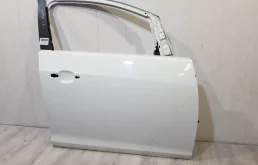 Дверь передняя правая для Opel Astra 2015 года на фотографиях