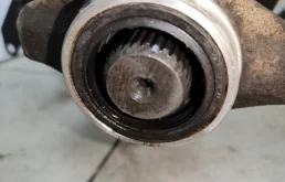 Раздатка для Mitsubishi L200 2009 года на фотографиях