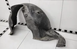 Подкрылок передний левый для Skoda Octavia 2014 года на фотографиях