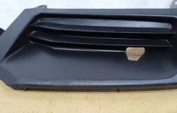 Усилитель переднего бампера для Lexus RX 2008 года на фотографиях