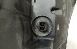 Фара ксенон левая для Nissan X-Trail 2004 года на фотографиях