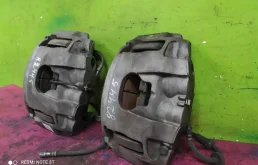 Суппорт передний левый для Audi A6 2014 года на фотографиях