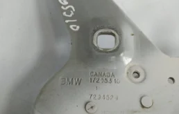 Петля капота левая для BMW X5 на фотографиях