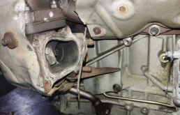 Двигатель для Mazda MPV 2010 года на фотографиях