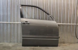 Дверь задняя правая для Suzuki Grand Vitara 2016 года на фотографиях