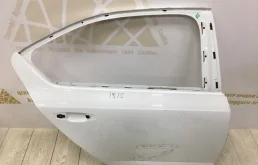 Дверь задняя правая для Skoda Octavia 2018 года на фотографиях