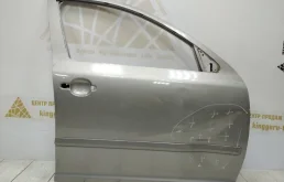 Дверь передняя правая для Skoda Octavia 2008 года на фотографиях