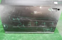 Дверь передняя левая для Volkswagen Passat 2010 года на фотографиях