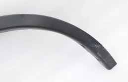 Молдинг крыла передний левый для Nissan X-Trail 2022 года на фотографиях
