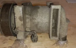 Компрессор кондиционера для Nissan Pathfinder 2014 года на фотографиях