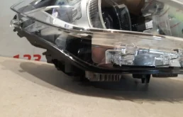 Фара правая для BMW 1er 2017 года на фотографиях