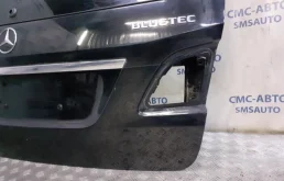 Крышка багажника для Mercedes-Benz M class 2014 года на фотографиях