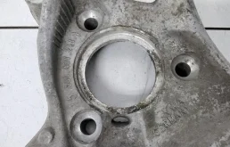 Кулак поворотный правый для Skoda Octavia 2020 года на фотографиях