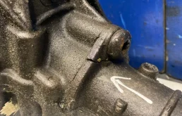 Редуктор переднего моста для Volkswagen Touareg 2002 года на фотографиях