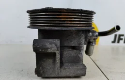 Насос ГУР для Ford Focus 2004 года на фотографиях