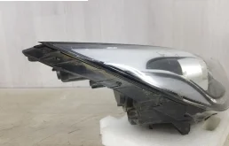 Фара правая для Hyundai ix35 2015 года на фотографиях