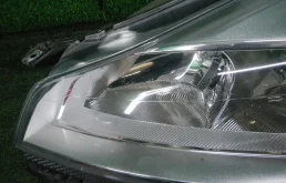 Фара левая для Ford Kuga 2015 года на фотографиях