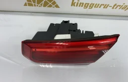 Фонарь правый для BMW 3er 2018 года на фотографиях