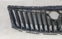 Решетка радиатора для Skoda Octavia 2008 года на фотографиях