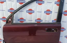 Дверь передняя левая для Nissan X-Trail 2001 года на фотографиях