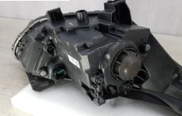 Фара ксенон левая для Kia Cerato 2017 года на фотографиях