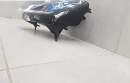 Фара ксенон левая для Renault Logan 2013 года на фотографиях