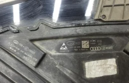 Фара ксенон левая для Audi Q8 на фотографиях