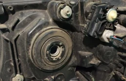 Фары для Toyota Land Cruiser 2011 года на фотографиях