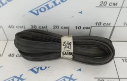 Уплотнитель багажника для Volvo S40 на фотографиях