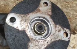 Редуктор переднего моста для Mitsubishi Pajero 2014 года на фотографиях