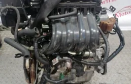 Двигатель без навесного для Mazda Familia 2007 года на фотографиях
