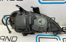 Фары для Mercedes-Benz M class 2003 года на фотографиях