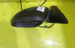 Стекла и зеркала для Volkswagen Tiguan 2014 года на фотографиях